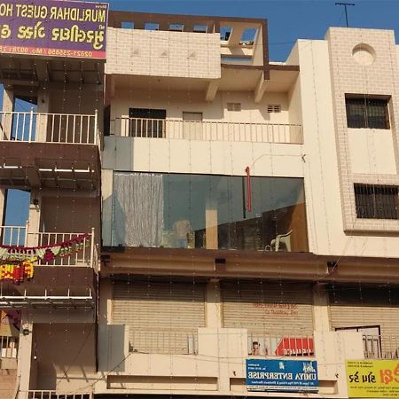 Shree Murlidhar Guest House Surat Exteriör bild